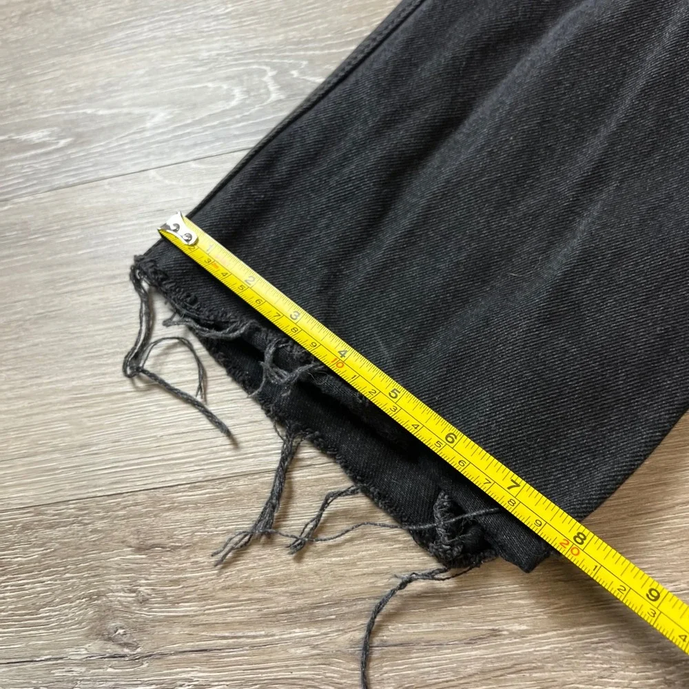 Levis 505 Jeans Mens 33x28 Black Straight Leg Raw Hem Frayed Denim 00505-0260